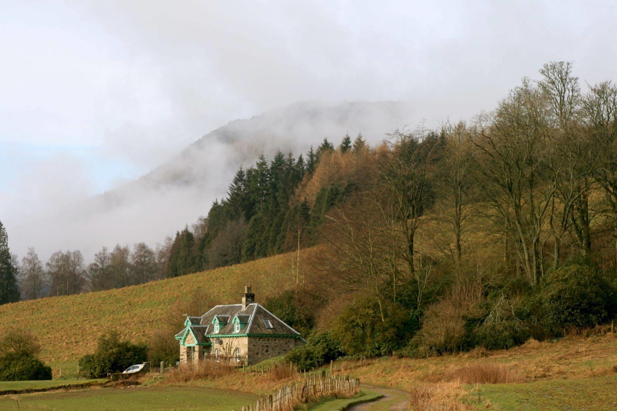 The Weem Inn Aberfeldy Dış mekan fotoğraf